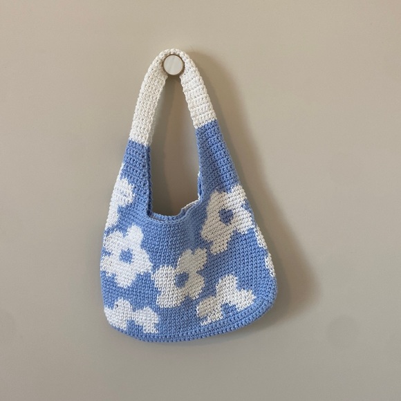 soft blue floral crochet purse - Picture 1 of 2